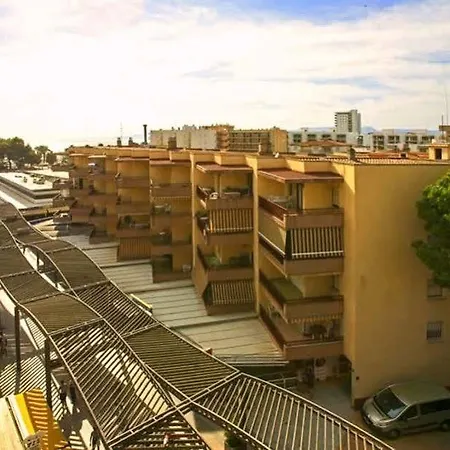 Bahia Dorada 2* סאלו
