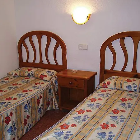 Bahia Dorada 2* סאלו